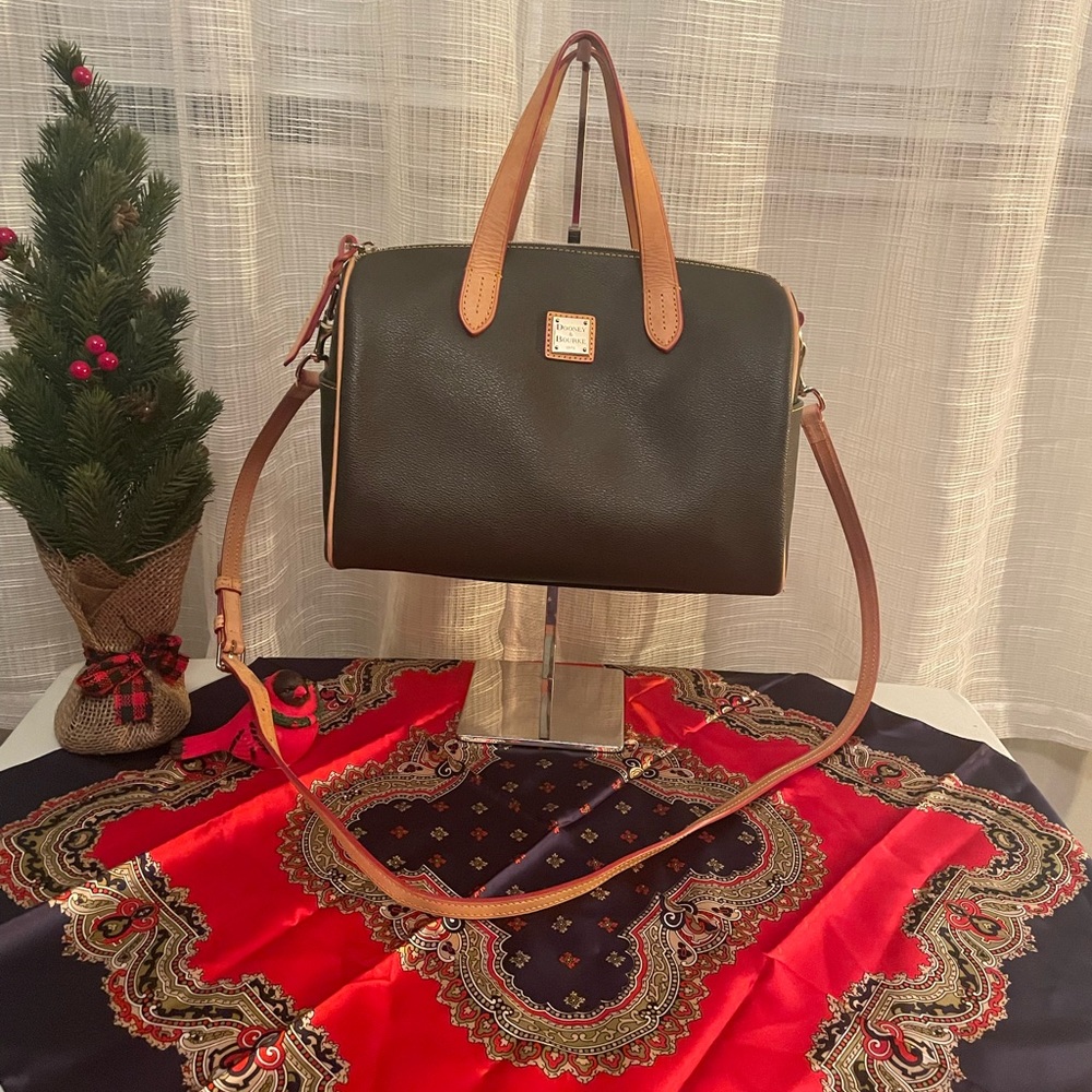 💯NWOT Dooney & Bourke Speedy